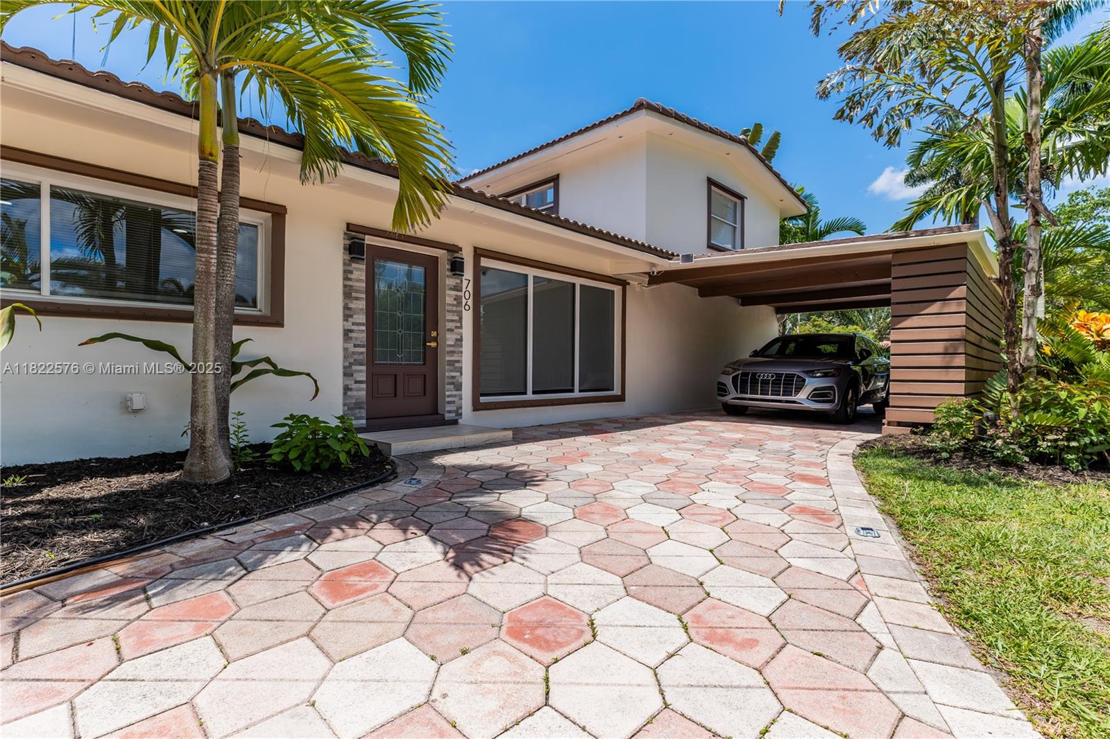 706 NW 24th St, Wilton Manors, Florida image 2