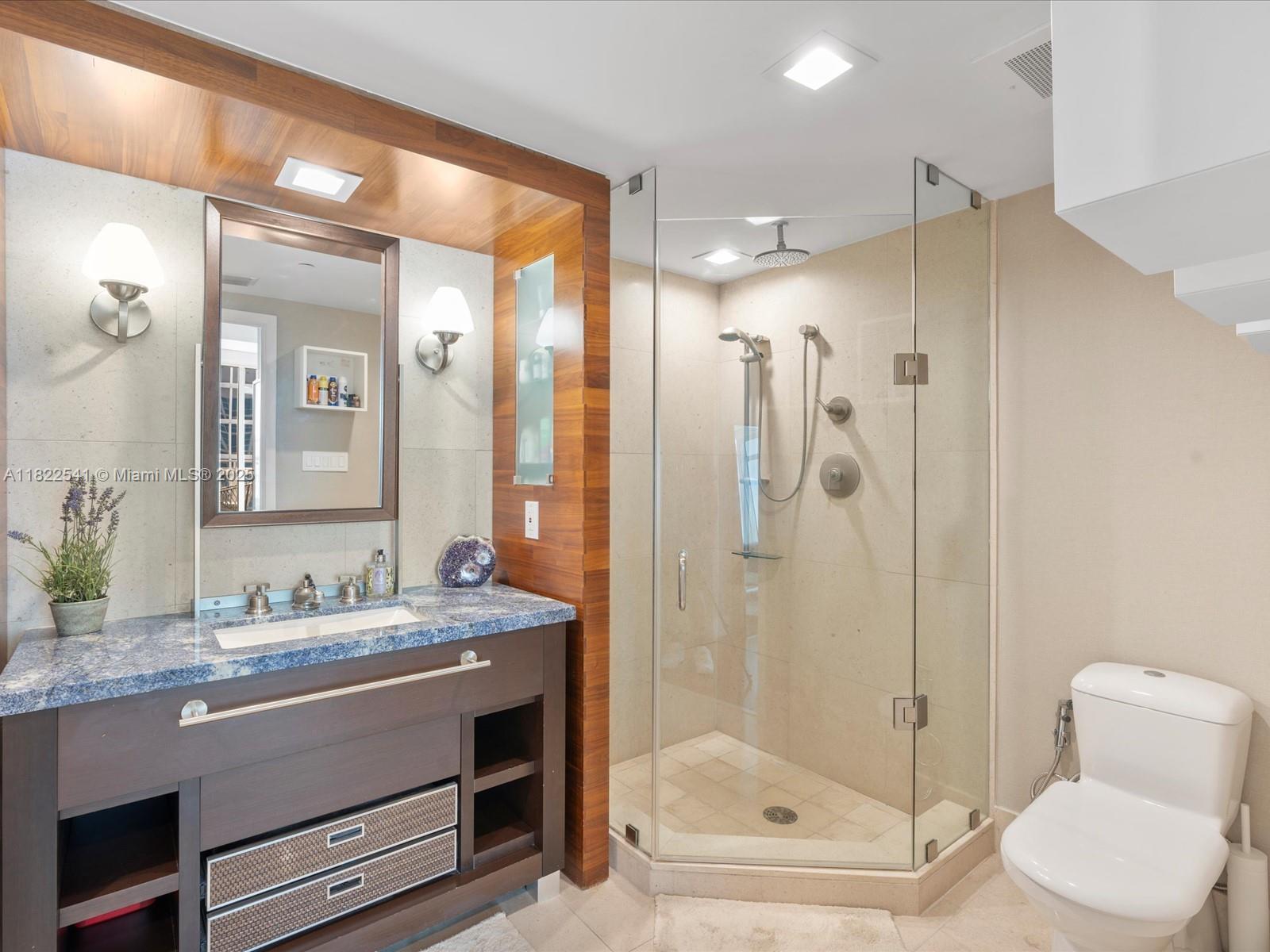 6801 Collins Ave #1402 DOOR 1412 L, Miami Beach, Florida image 22
