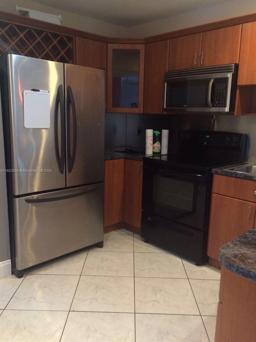 3642 NE 171st St #208, North Miami Beach, Florida image 5