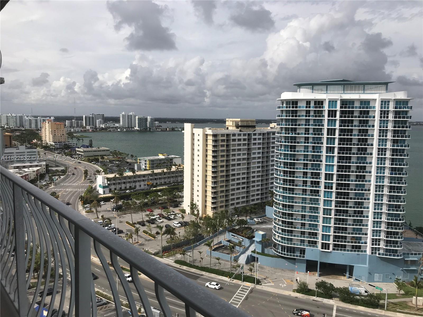 7601 E Treasure Dr #2114, North Bay Village, Florida image 12