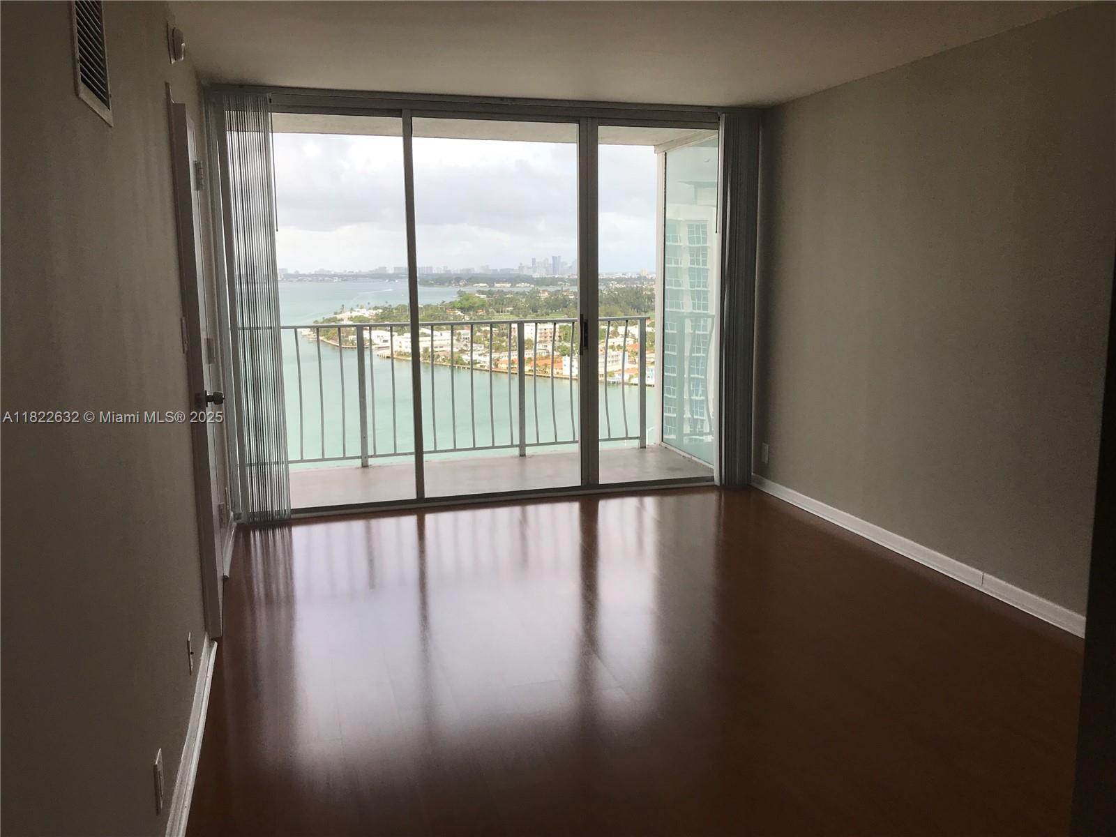 7601 E Treasure Dr #2114, North Bay Village, Florida image 8