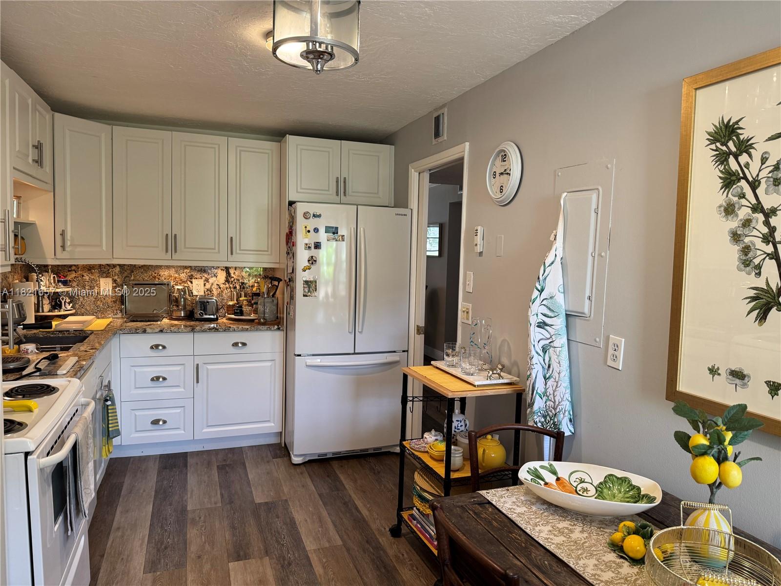 Residential, Pompano Beach, Florida image 19