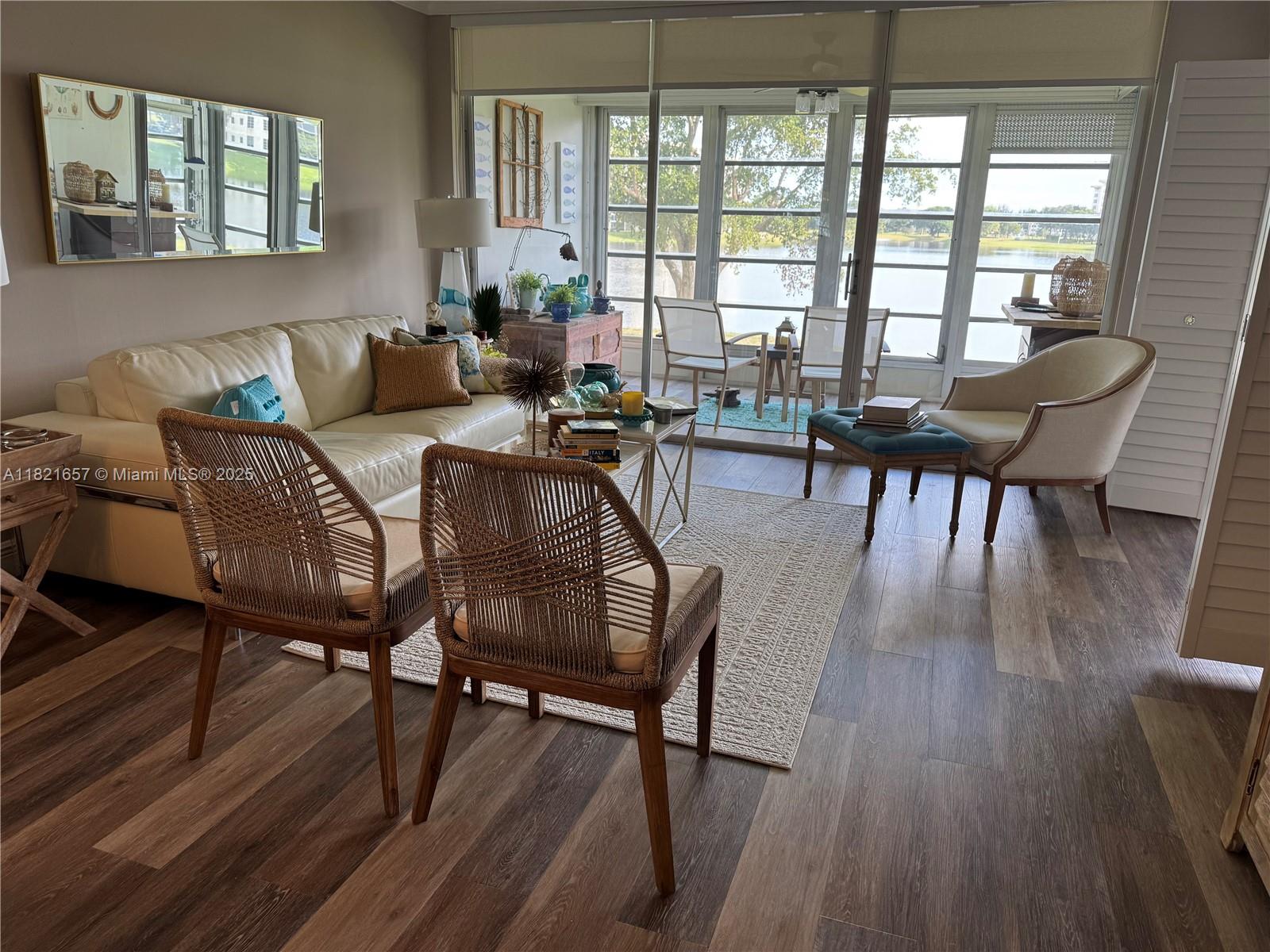 Residential, Pompano Beach, Florida image 7