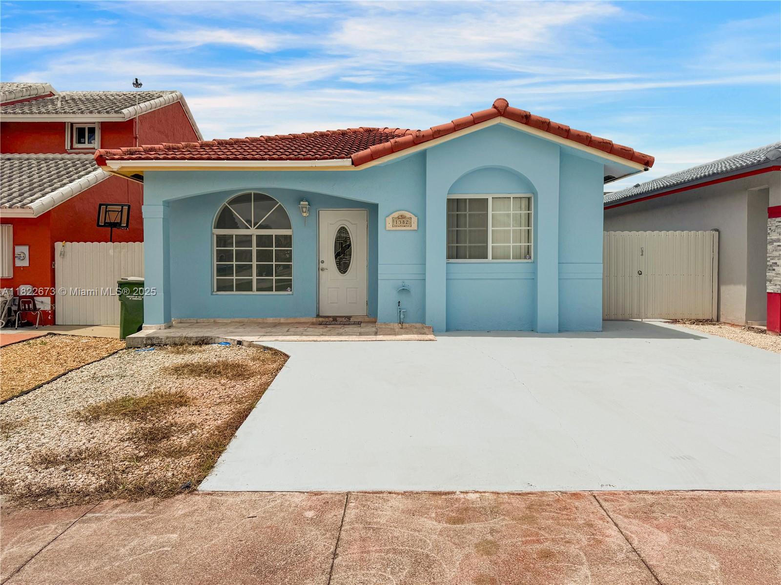 1382 SE 11th Pl, Homestead, Florida image 3