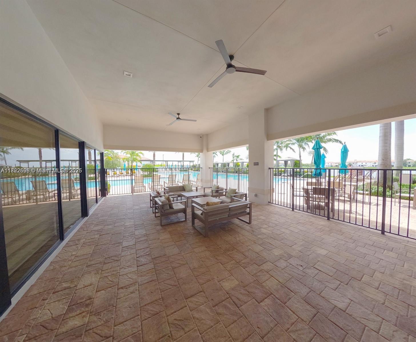 10586 W 33rd Ct #10586, Hialeah, Florida image 34