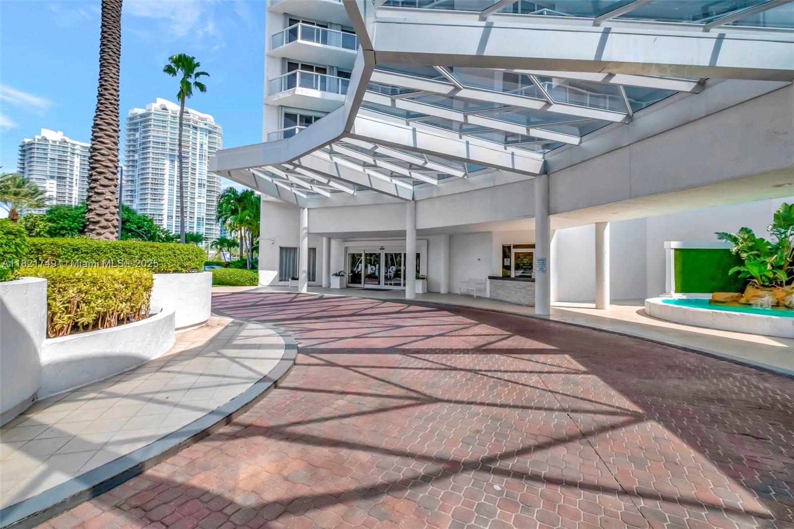 16425 Collins Ave #311, Sunny Isles Beach, Florida image 3