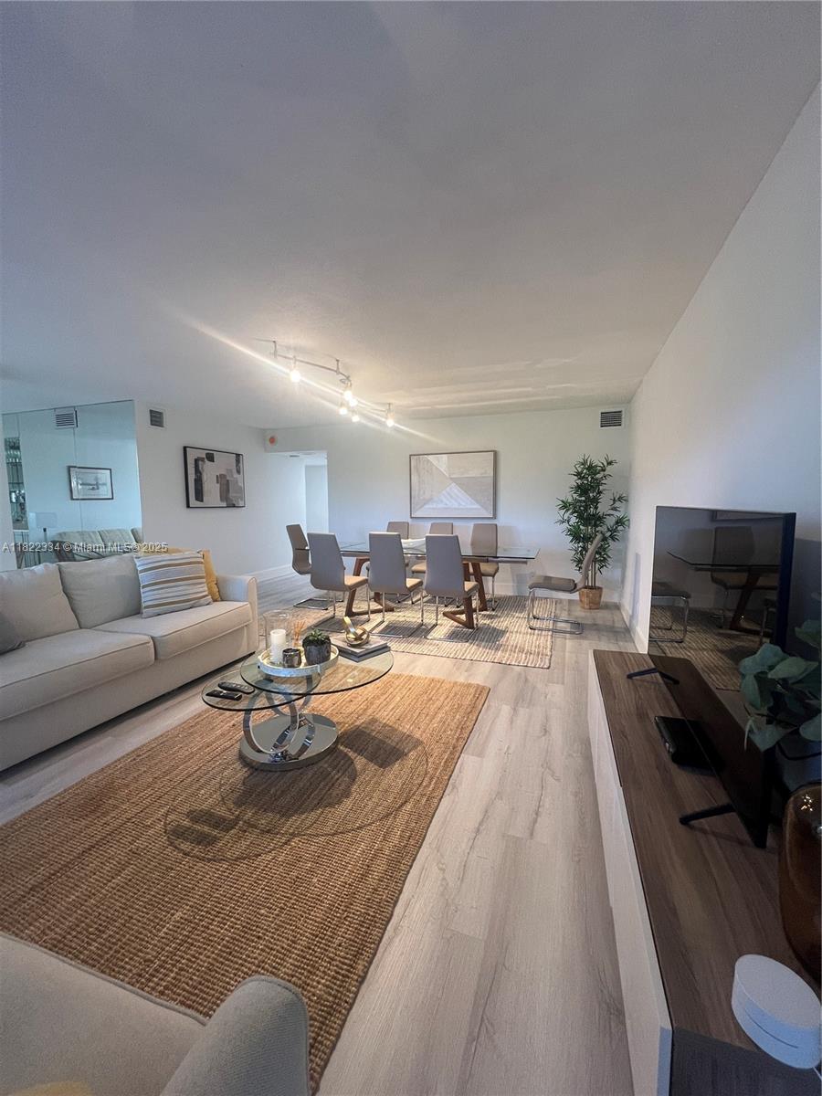 4900 N Ocean Blvd #212, Lauderdale By The Sea, Florida image 9