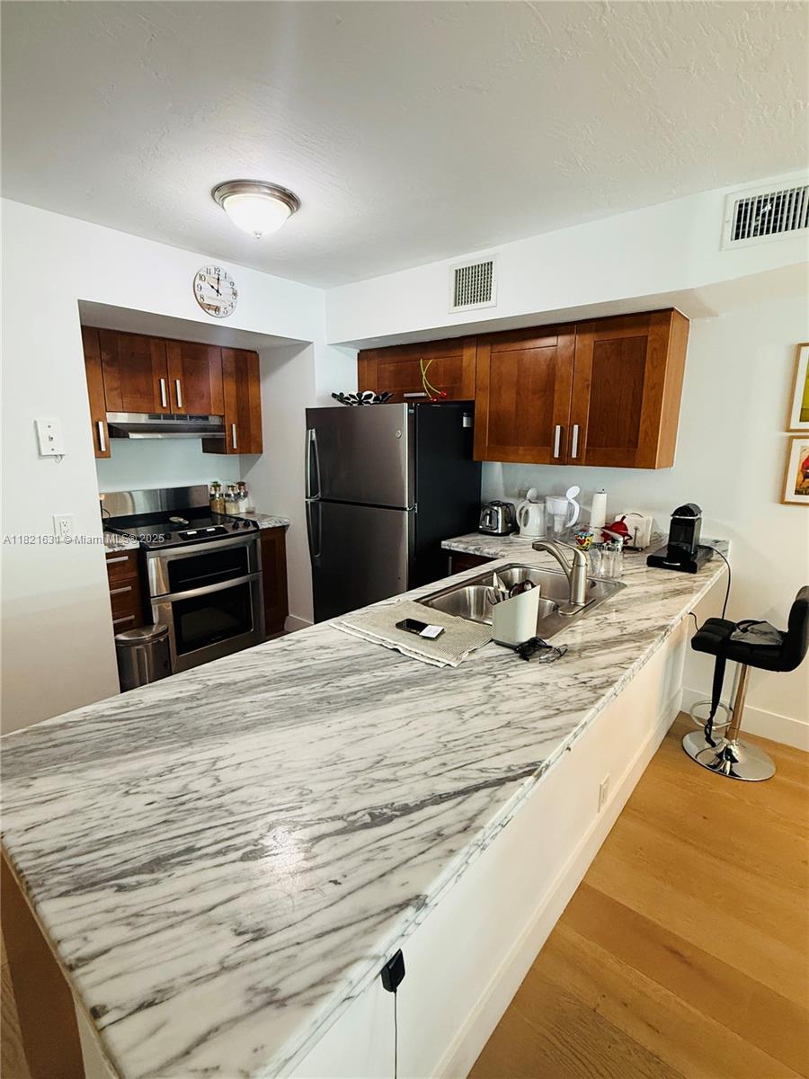 Property photo # 6