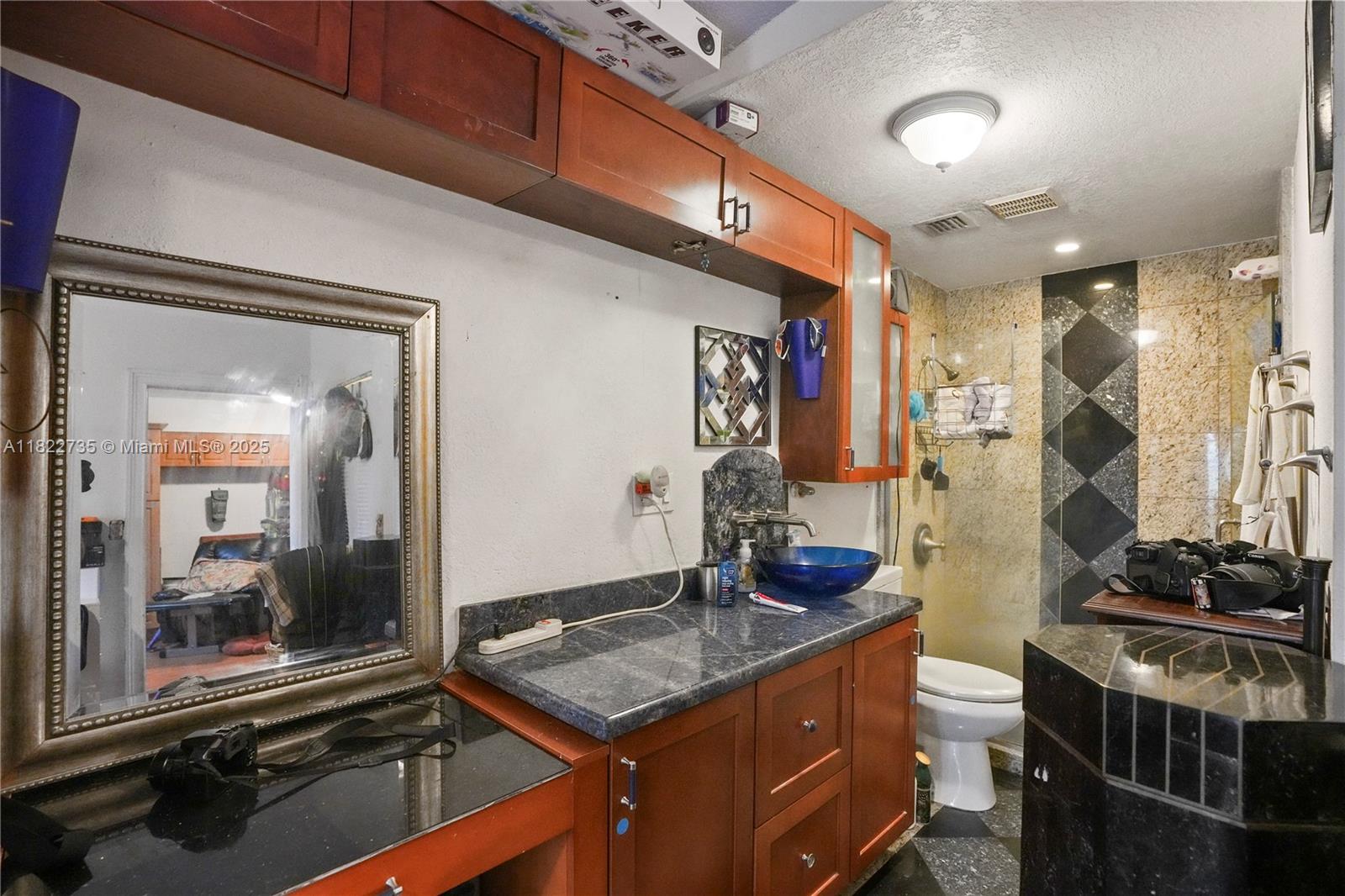 2846 W 75th Ter, Hialeah, Florida image 13