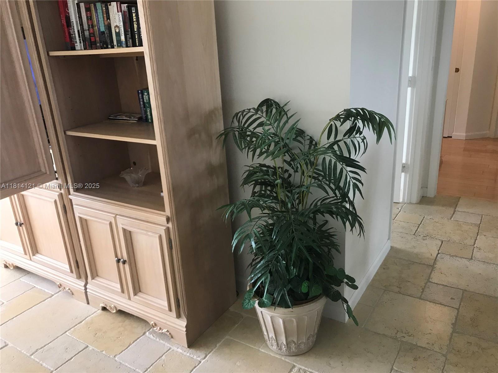 Property photo # 8