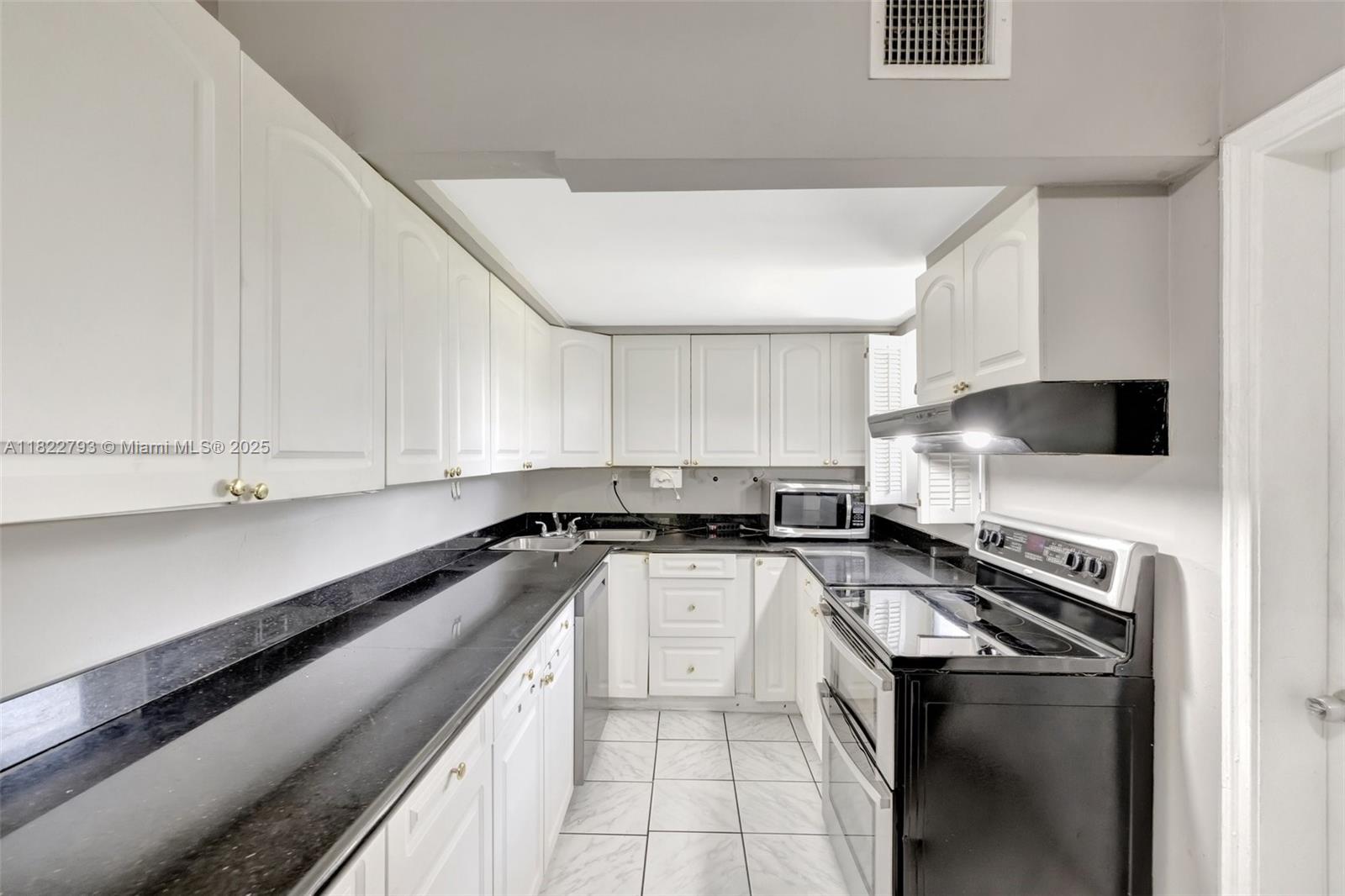611 Carolina Ave, Fort Lauderdale, Florida image 18