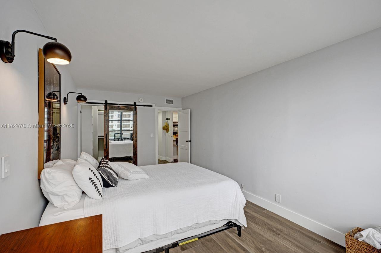 600 Three Islands Blvd #615, Hallandale Beach, Florida image 30
