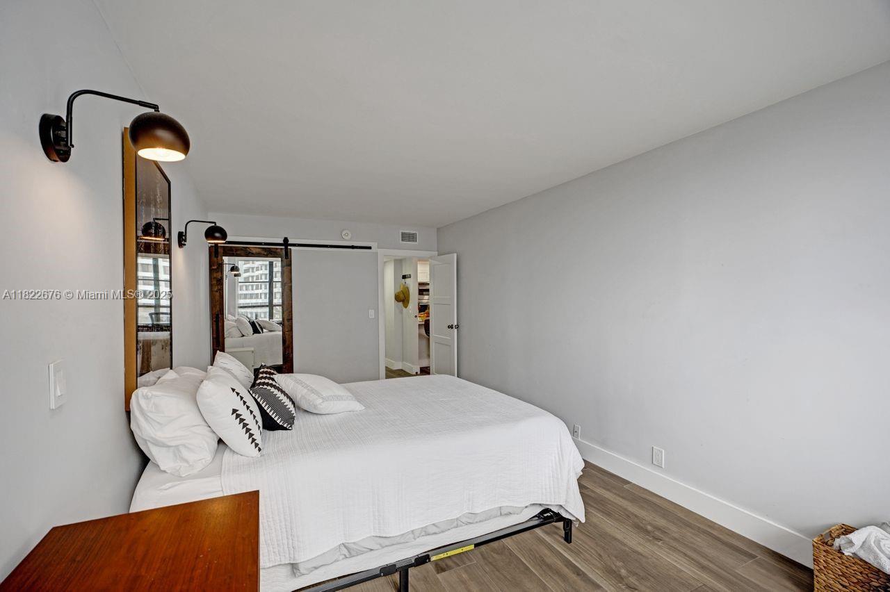 600 Three Islands Blvd #615, Hallandale Beach, Florida image 32