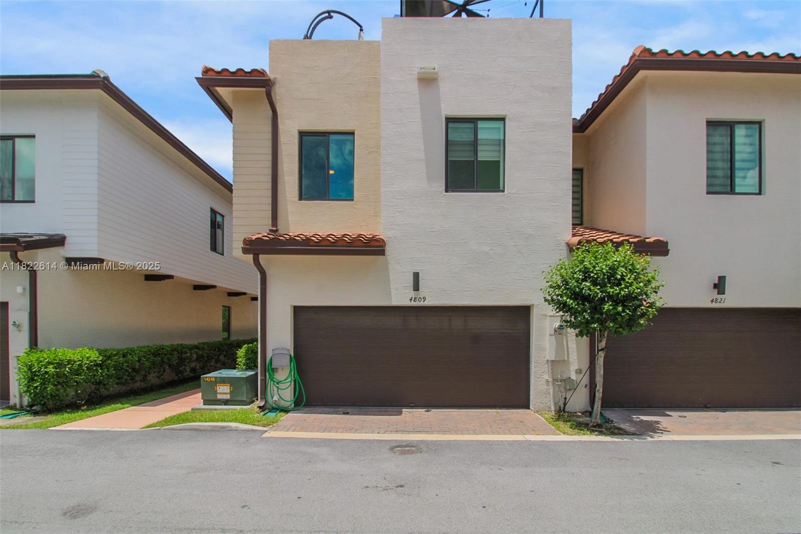4809 NW 83rd Pkwy, Doral, Florida image 32