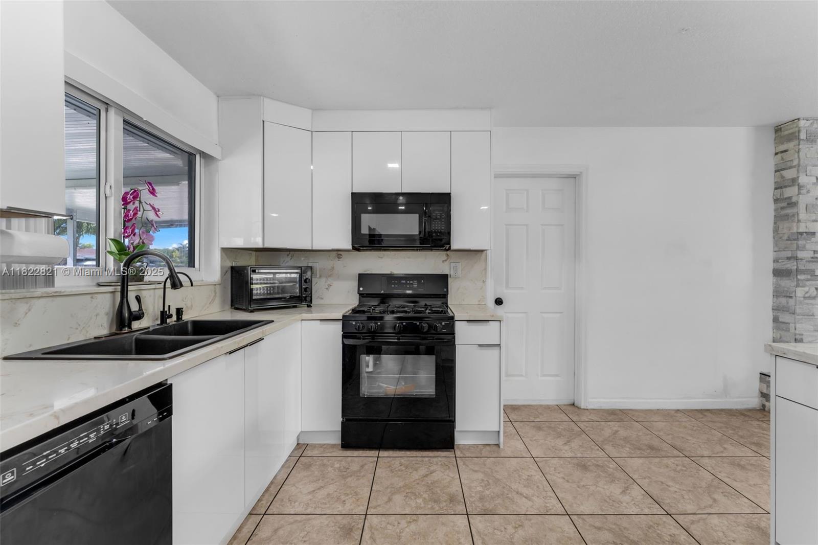 27645 SW 163rd Ave, Homestead, Florida image 9
