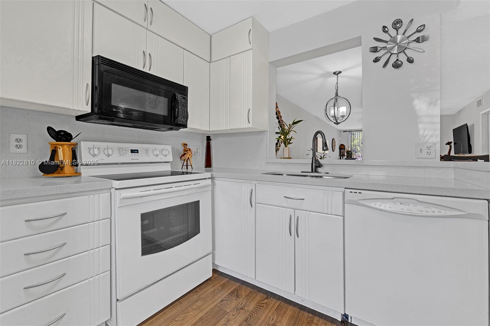 Property photo # 4