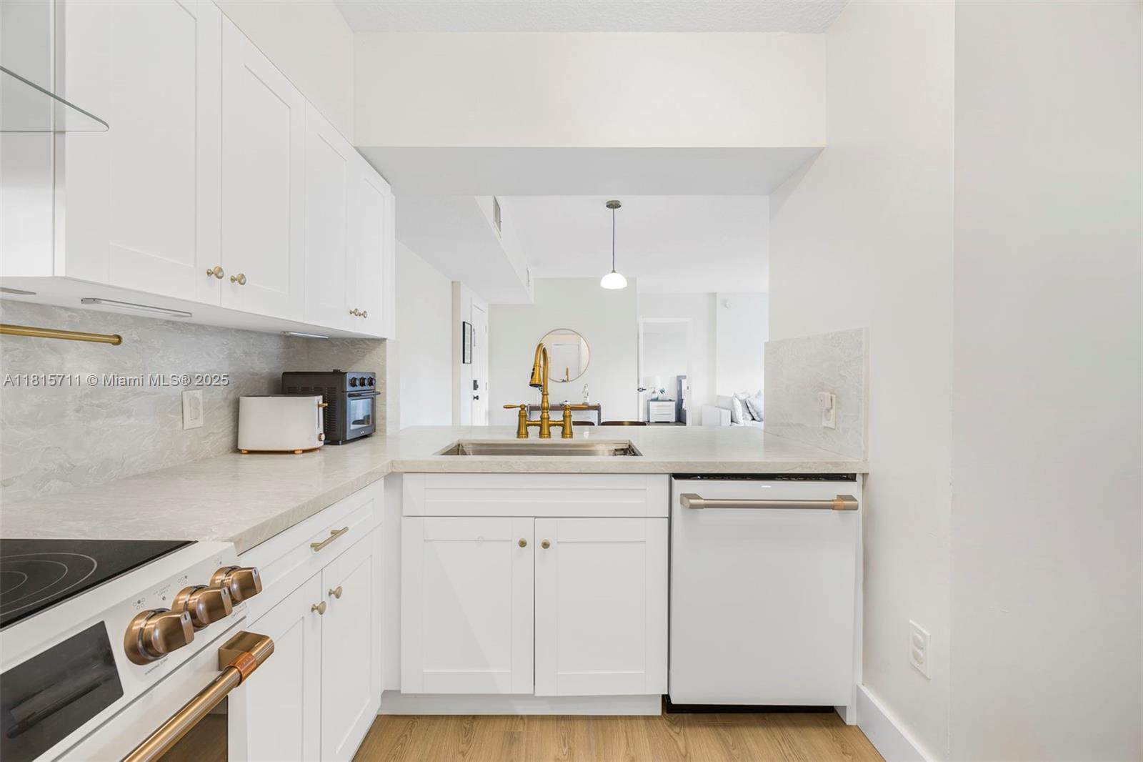 Property photo # 4