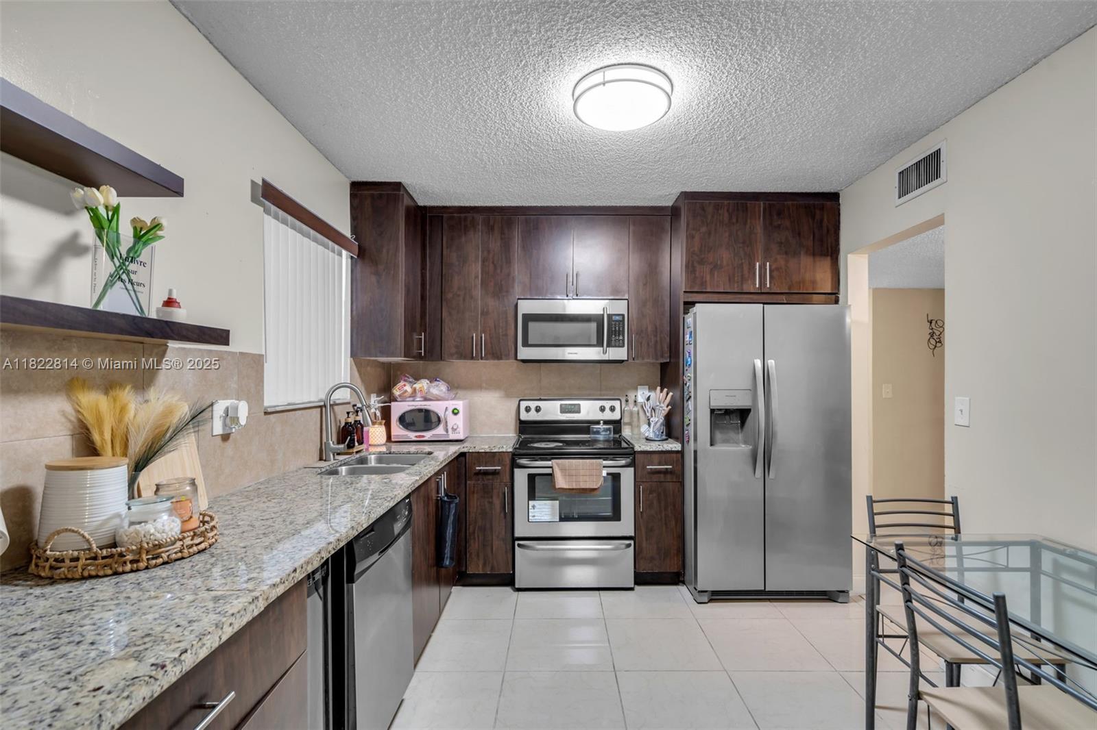 Property photo # 9