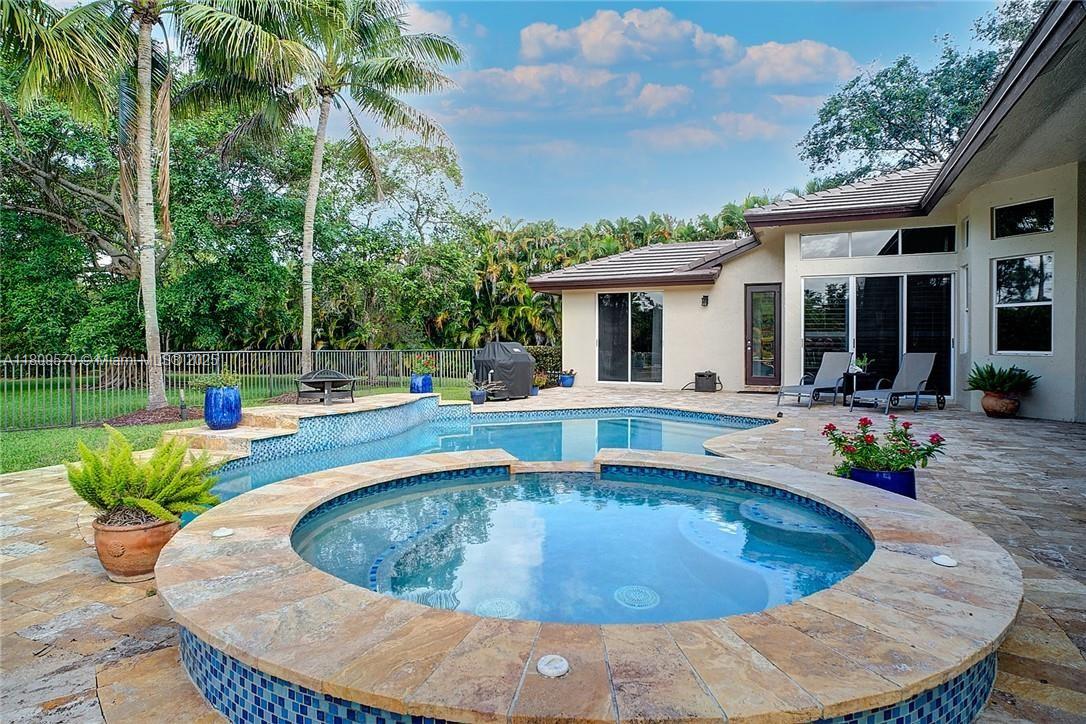 6807 NW 66th Way, Parkland, Florida image 38