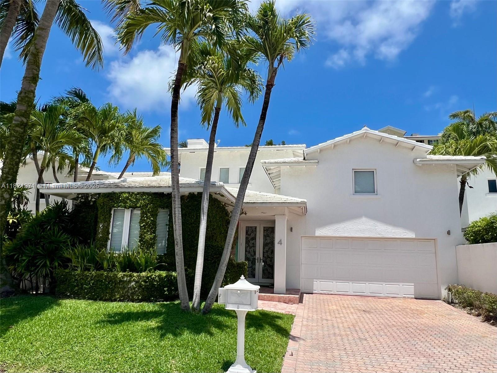 4 Coconut Ln Key Biscayne, FL 33149