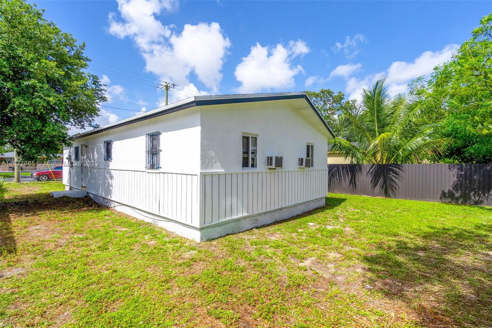 2135 NW 154th St, Miami Gardens, Florida image 20