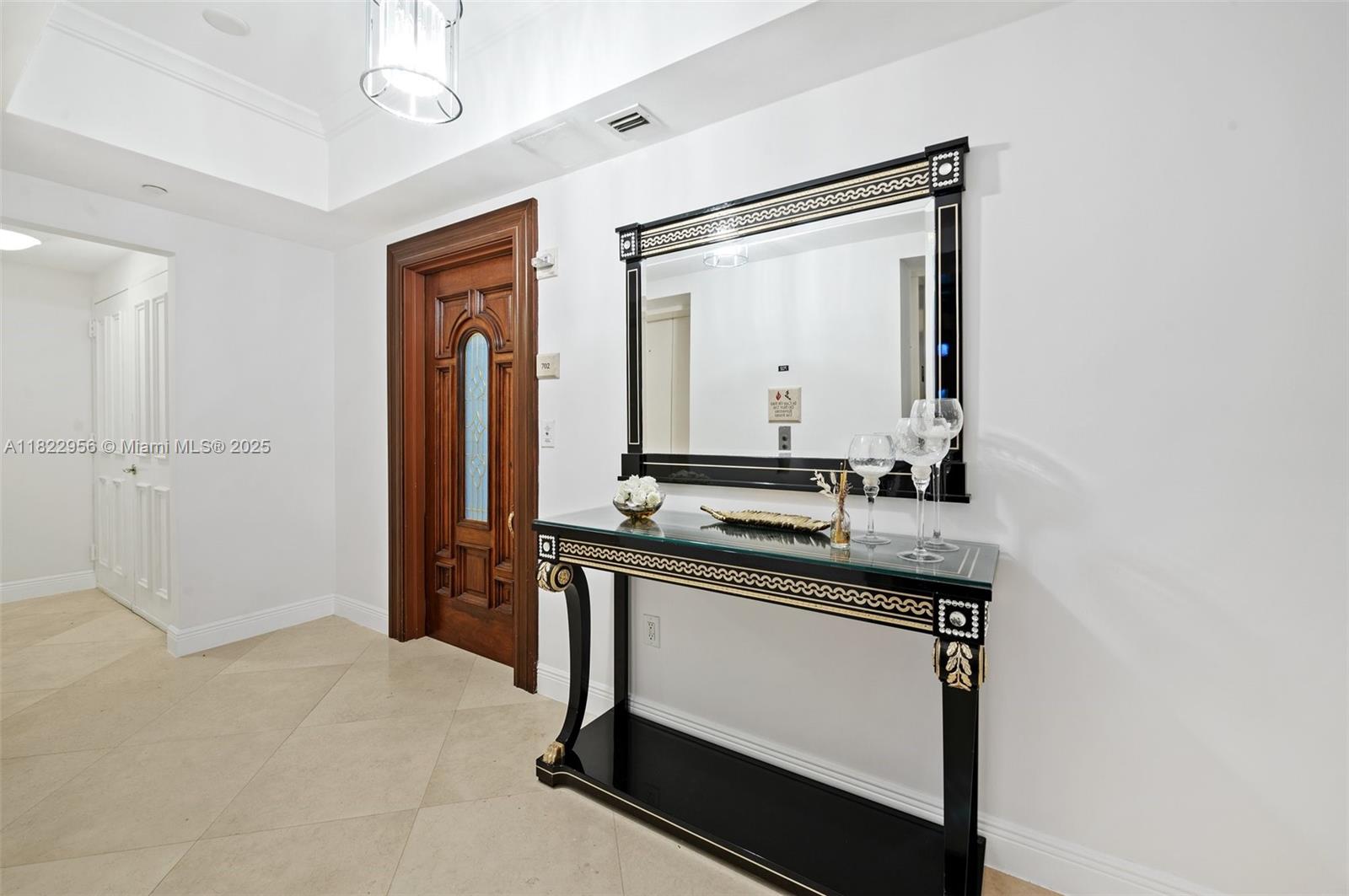 Apartamento para Alugar em Sunny Isles Beach, FL