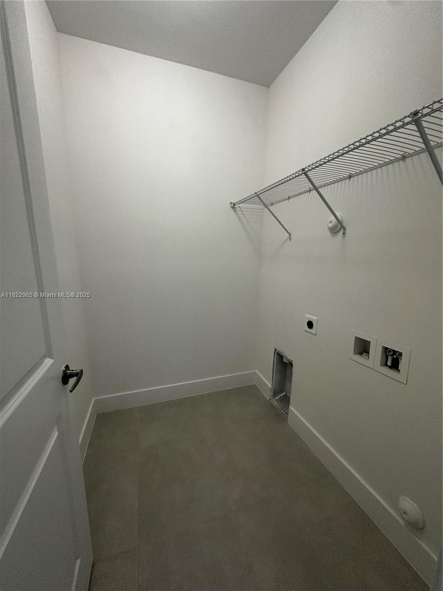 18972 SW 344th Ter, Florida City, Florida image 11