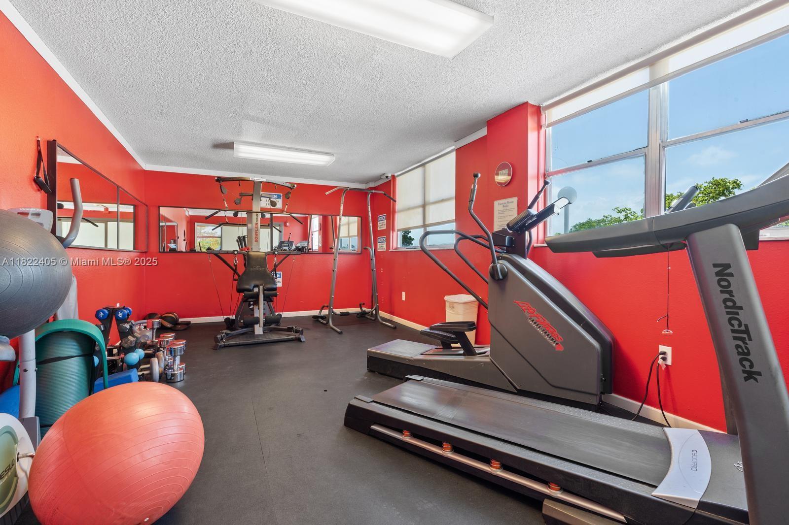 6900 Bay Dr #6G, Miami Beach, Florida image 32