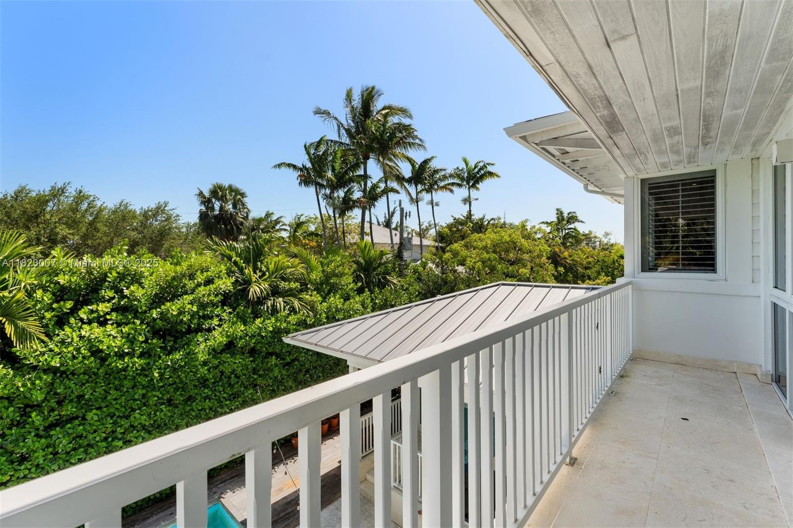 220 Cypress Dr, Key Biscayne, Florida image 40