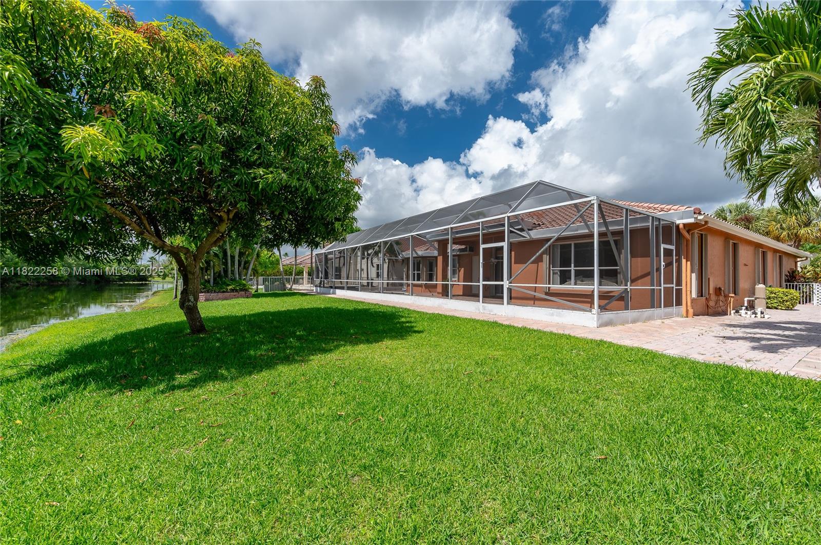 1001 SW 189th Ave, Pembroke Pines, Florida image 39