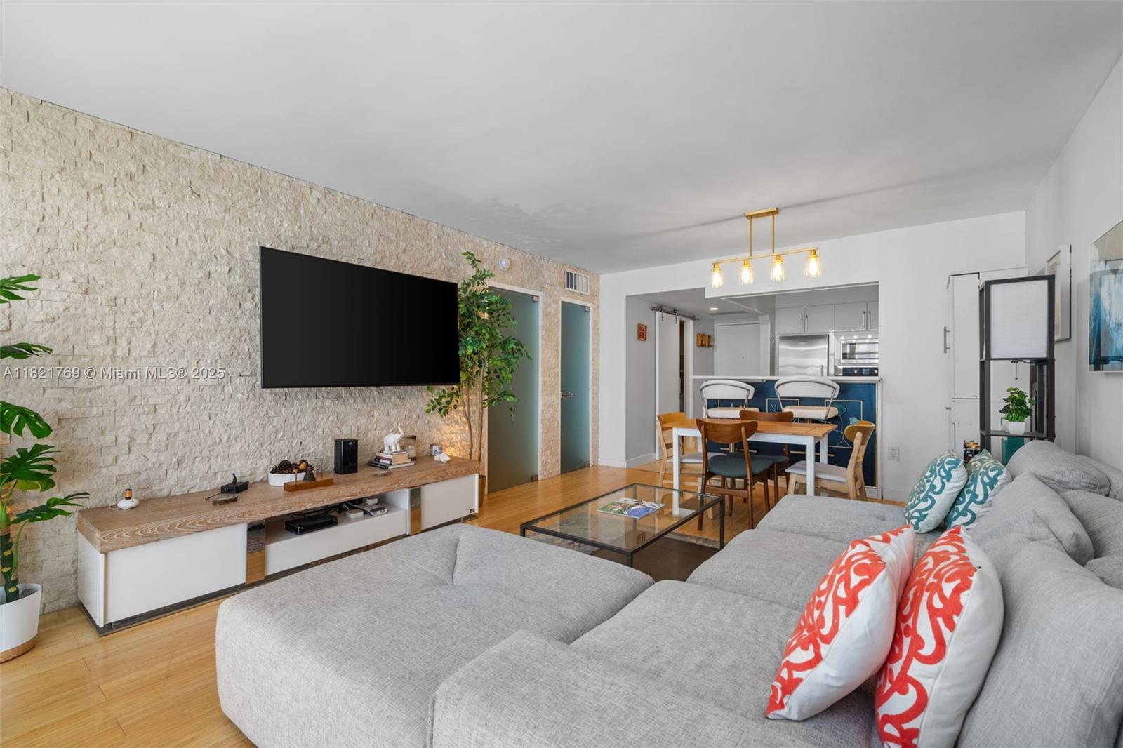 Property photo # 9