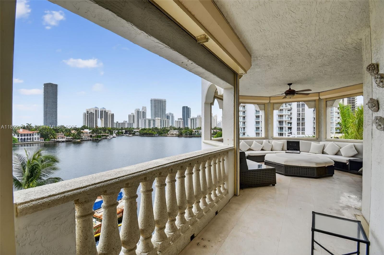 Condo for Rent in Aventura, FL