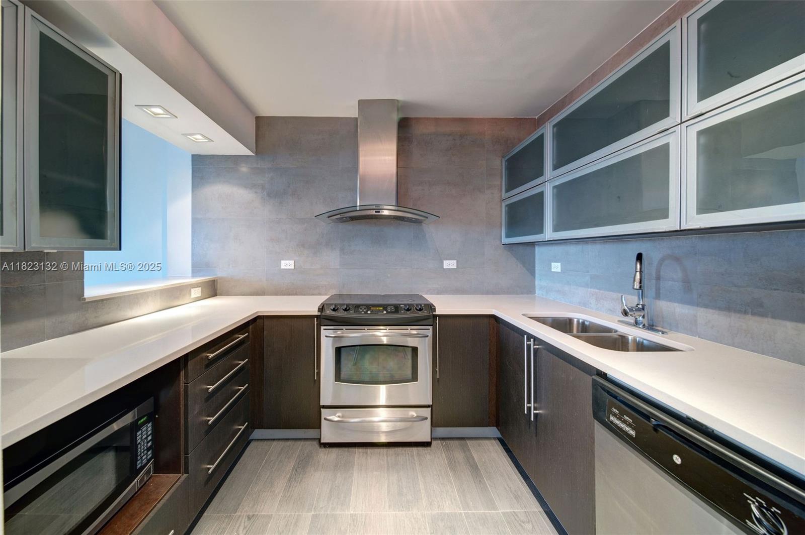Property photo # 9