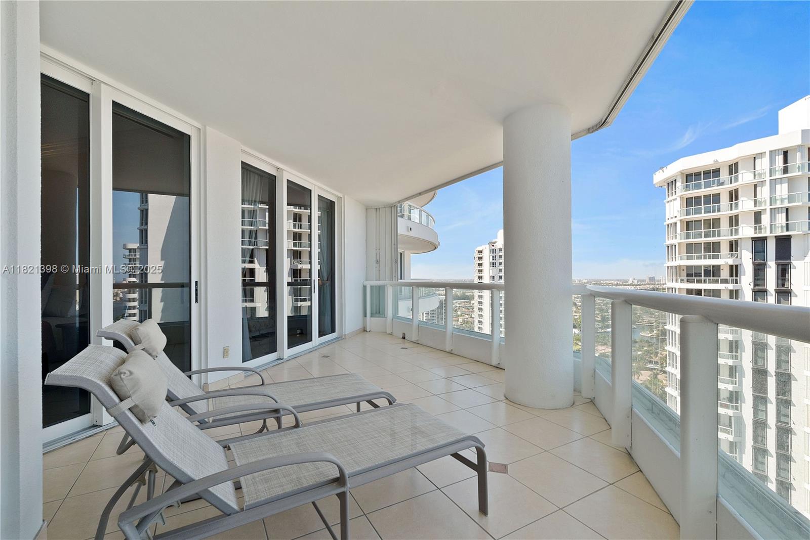 21050 Point Pl #2702, Aventura, Florida image 23