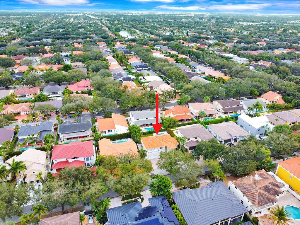 16725 NW 84th Ct, Miami Lakes, Florida image 5