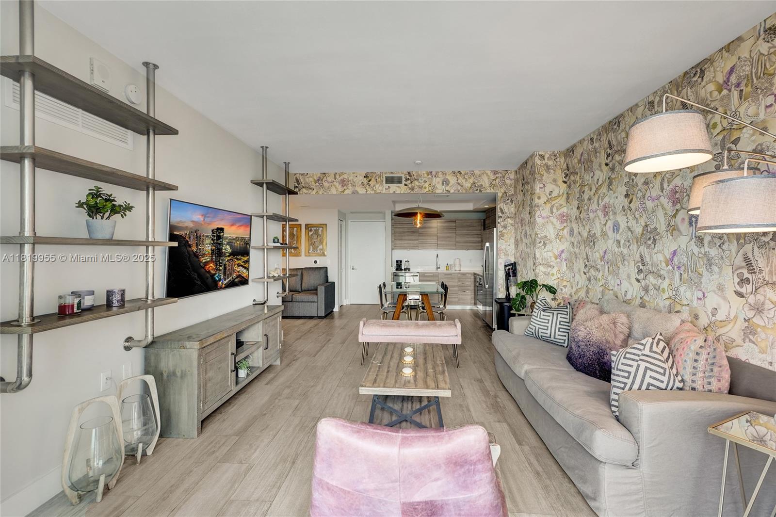 Property photo # 9