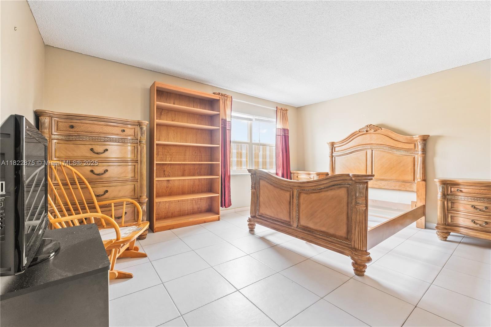 Property photo # 6