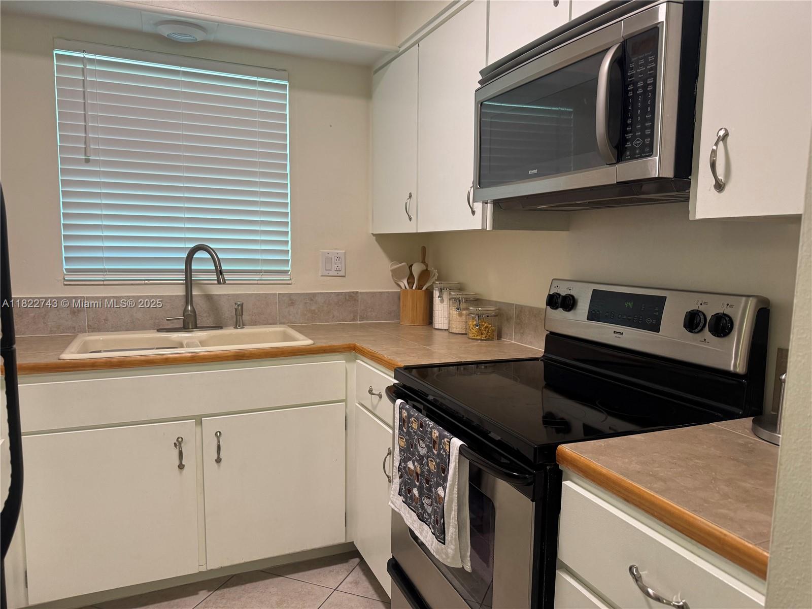 3801 NE 22nd Ter #7, Lighthouse Point, Florida image 14