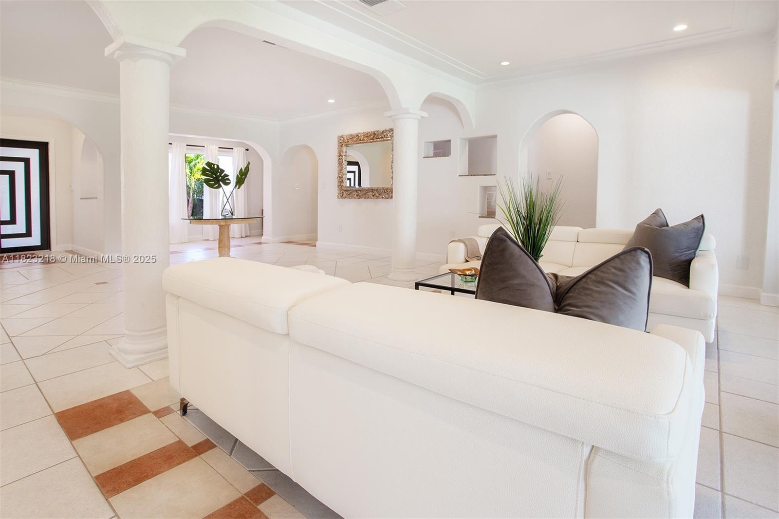 Property photo # 9