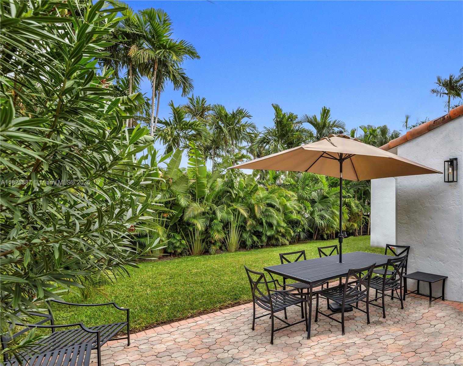 7431 Coquina Dr, North Bay Village, Florida image 8
