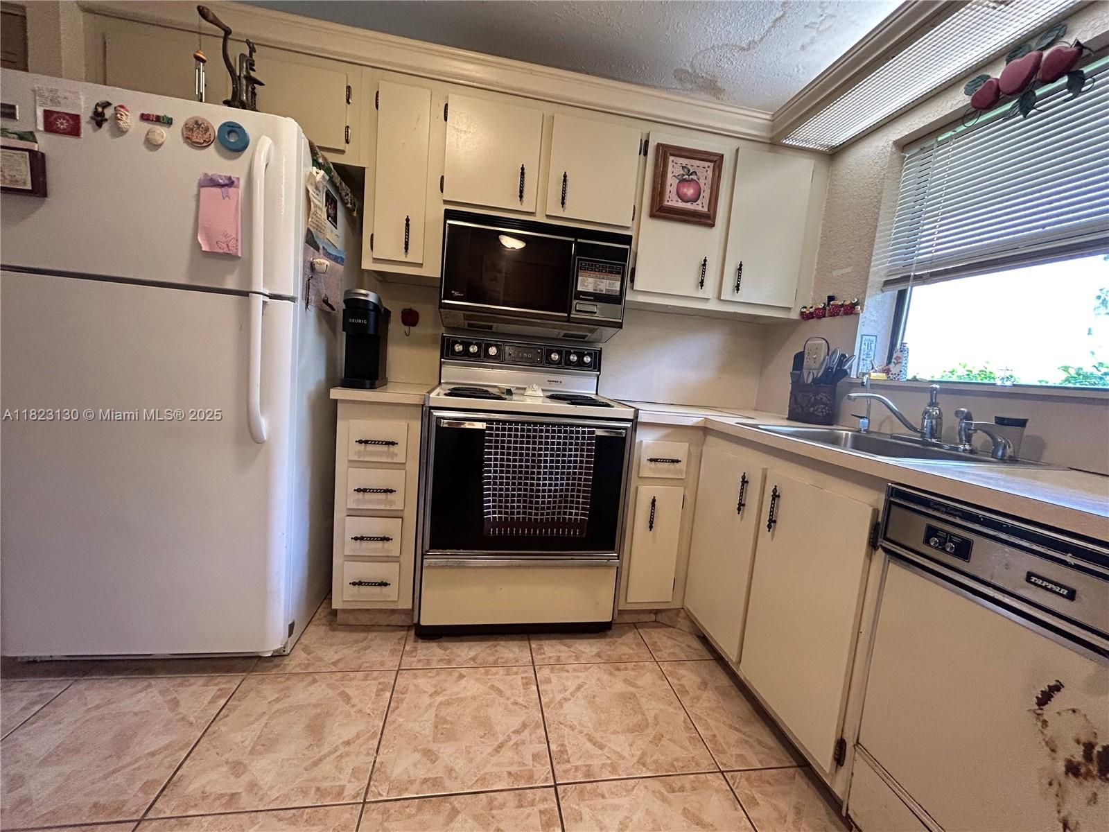 10300 NW 30th Ct #111, Sunrise, Florida image 7