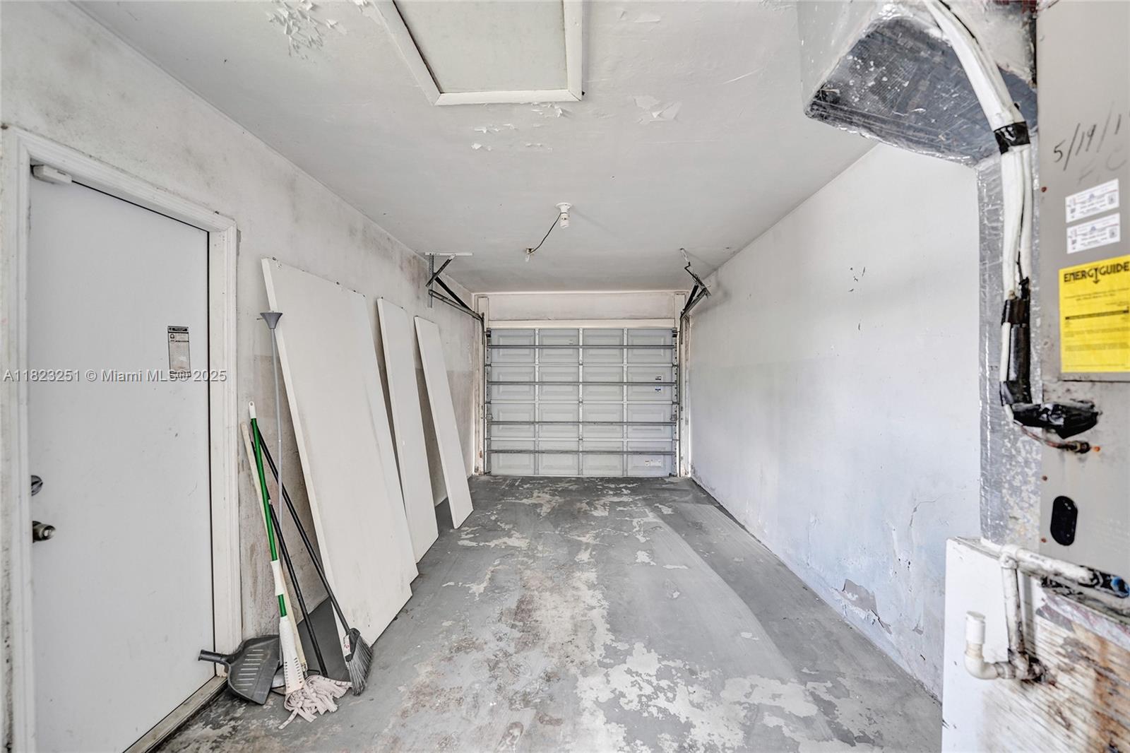 7504 Grant St, Hollywood, Florida image 28