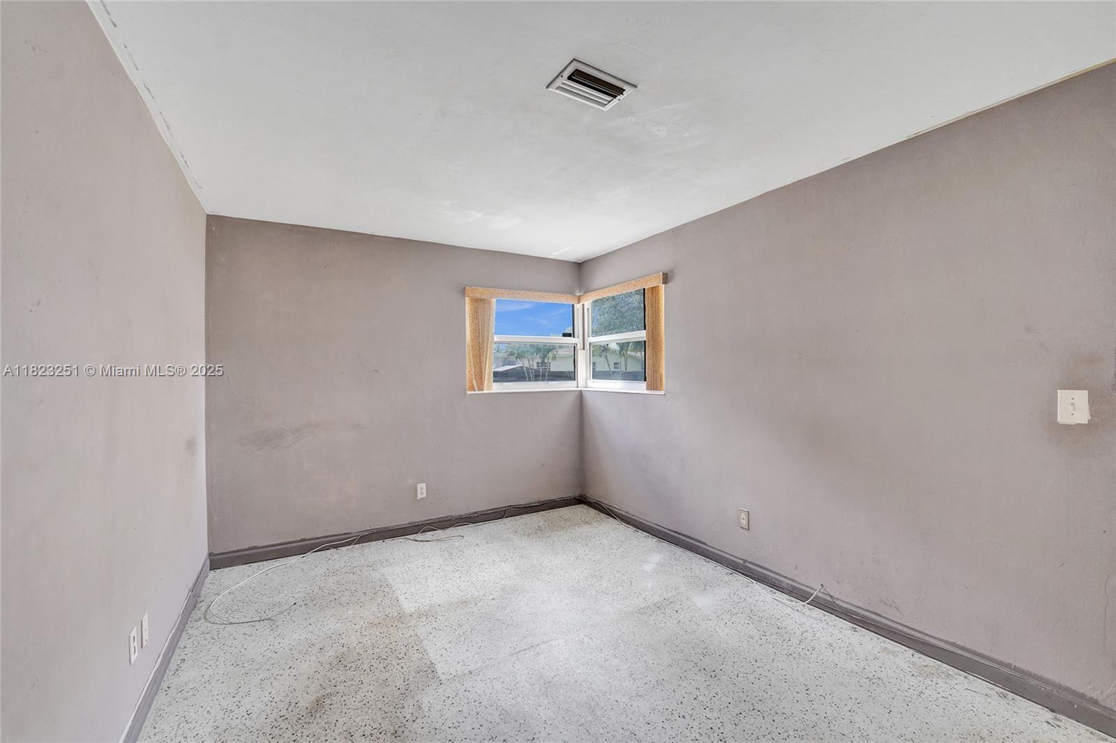 7504 Grant St, Hollywood, Florida image 46