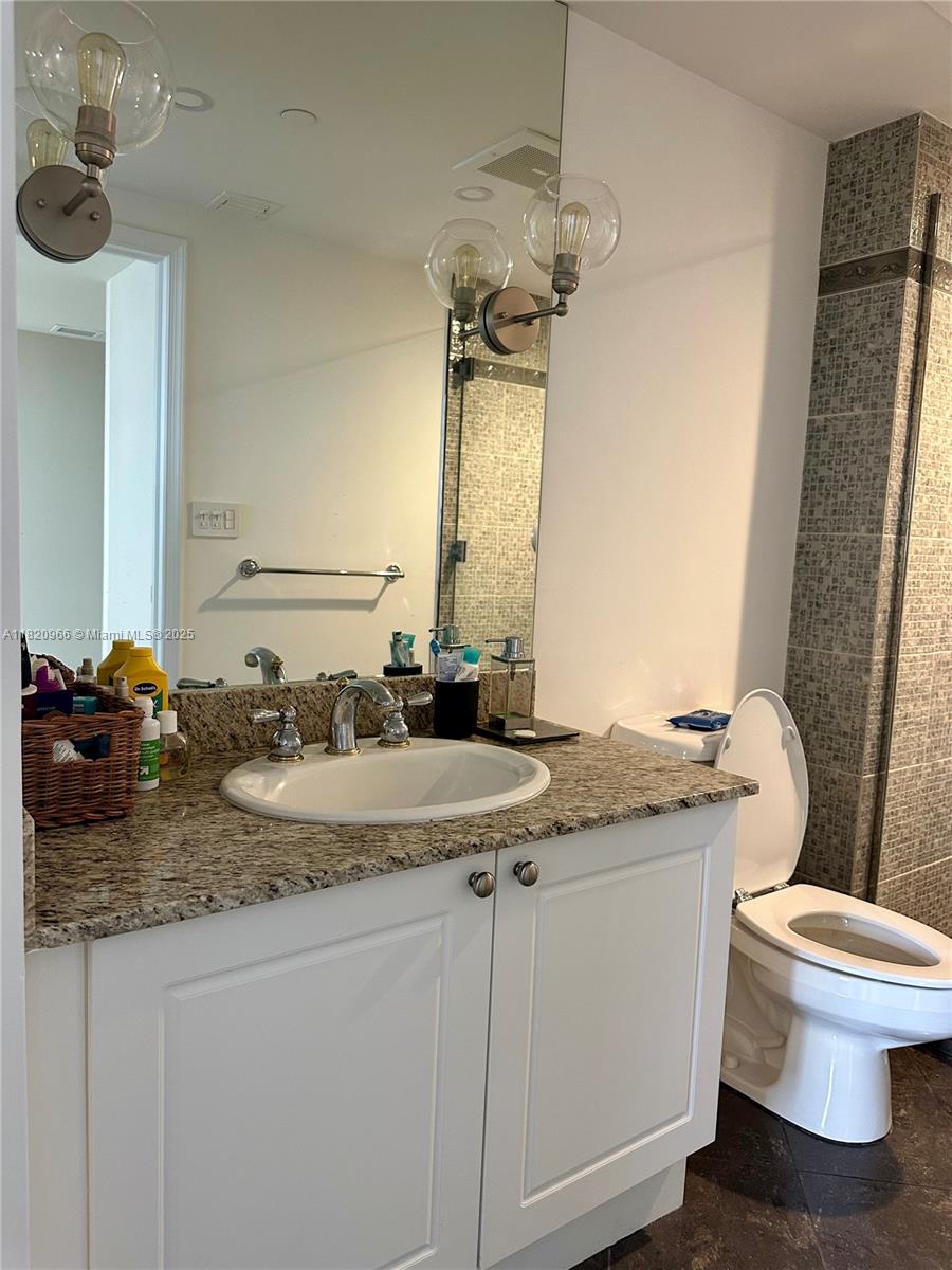 19501 W Country Club Dr #914, Aventura, Florida image 34