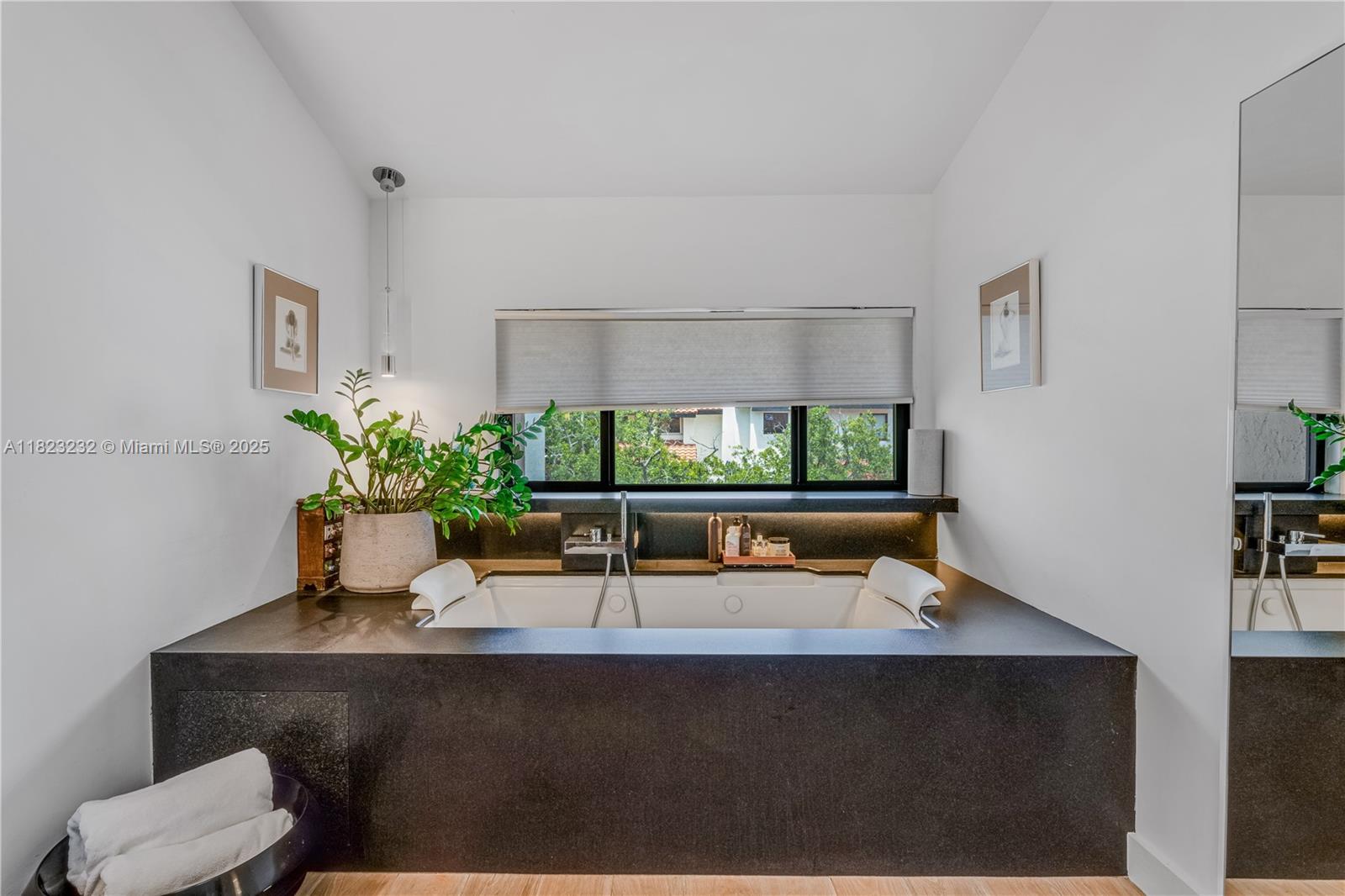 2000 S Bayshore Dr. #47, Miami, Florida image 23