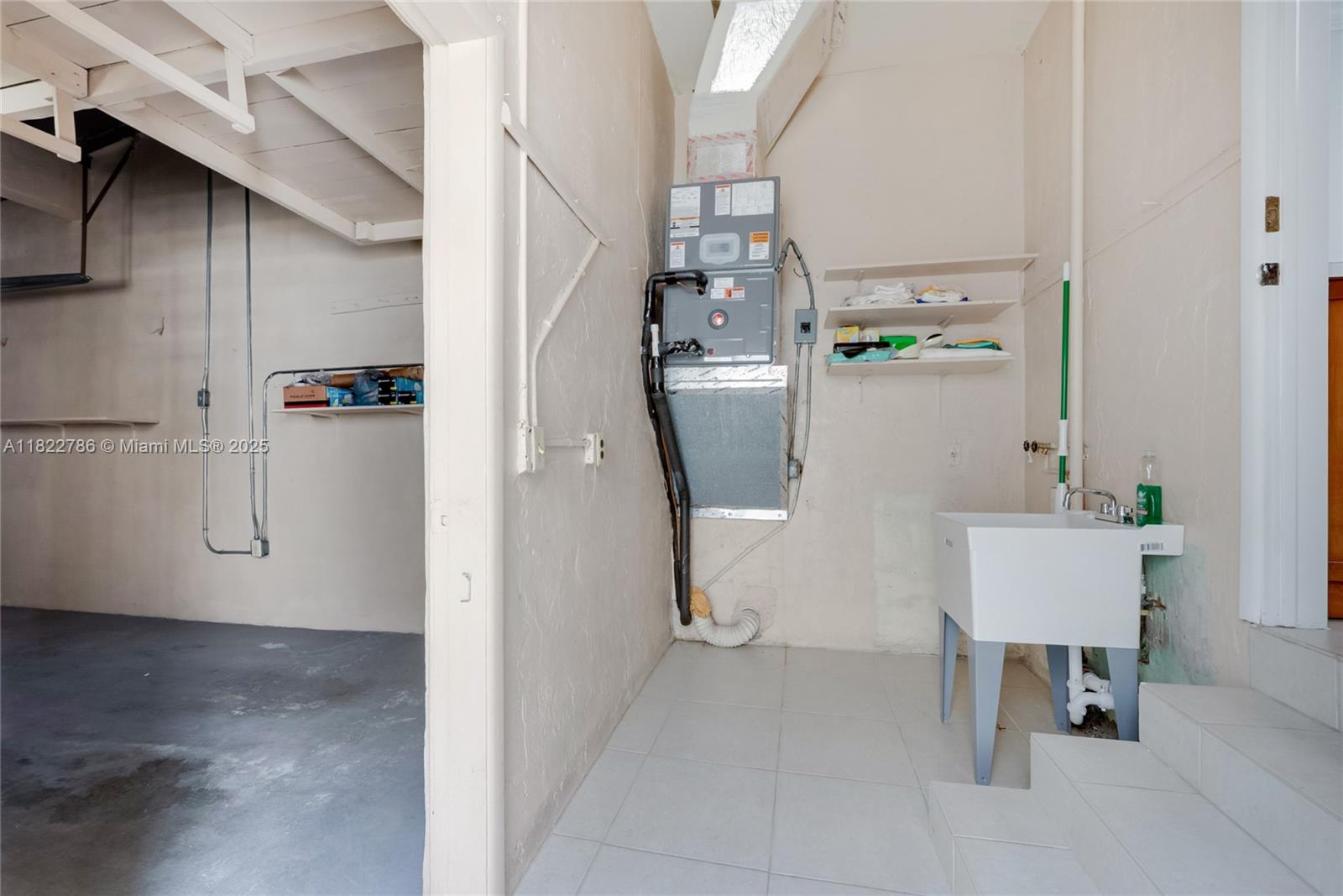 708 Navarre Ave, Coral Gables, Florida image 15