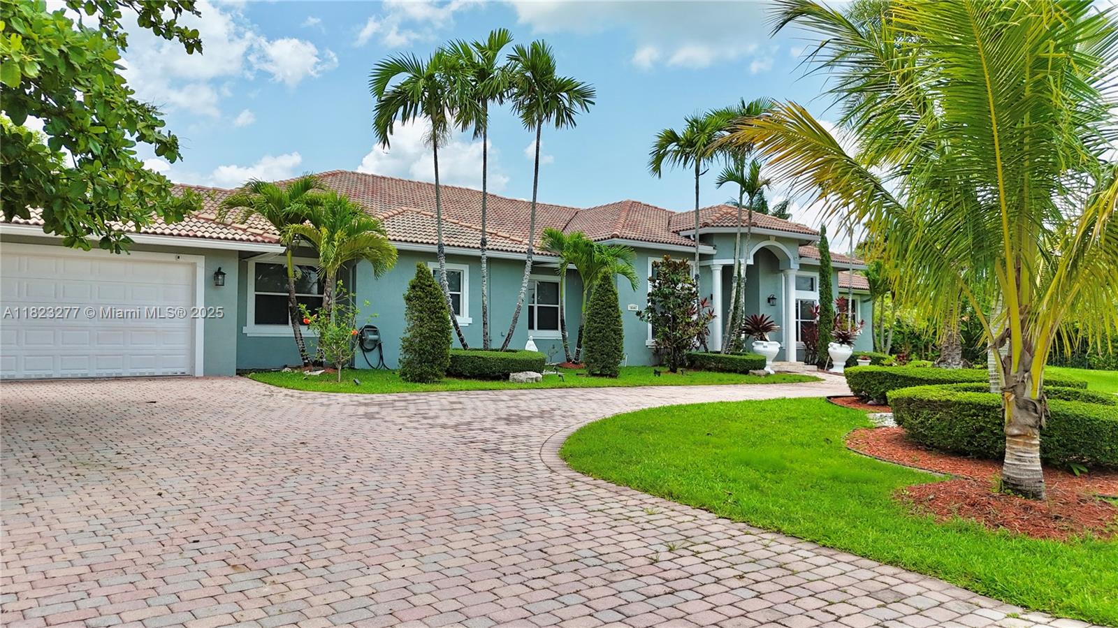 16541 SW 62nd St, Southwest Ranches, Florida image 2