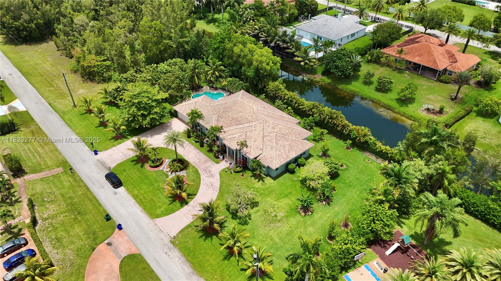 16541 SW 62nd St, Southwest Ranches, Florida image 5