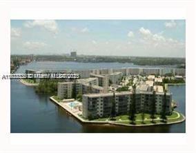 2910 Point East Dr #M610, Aventura, Florida image 32