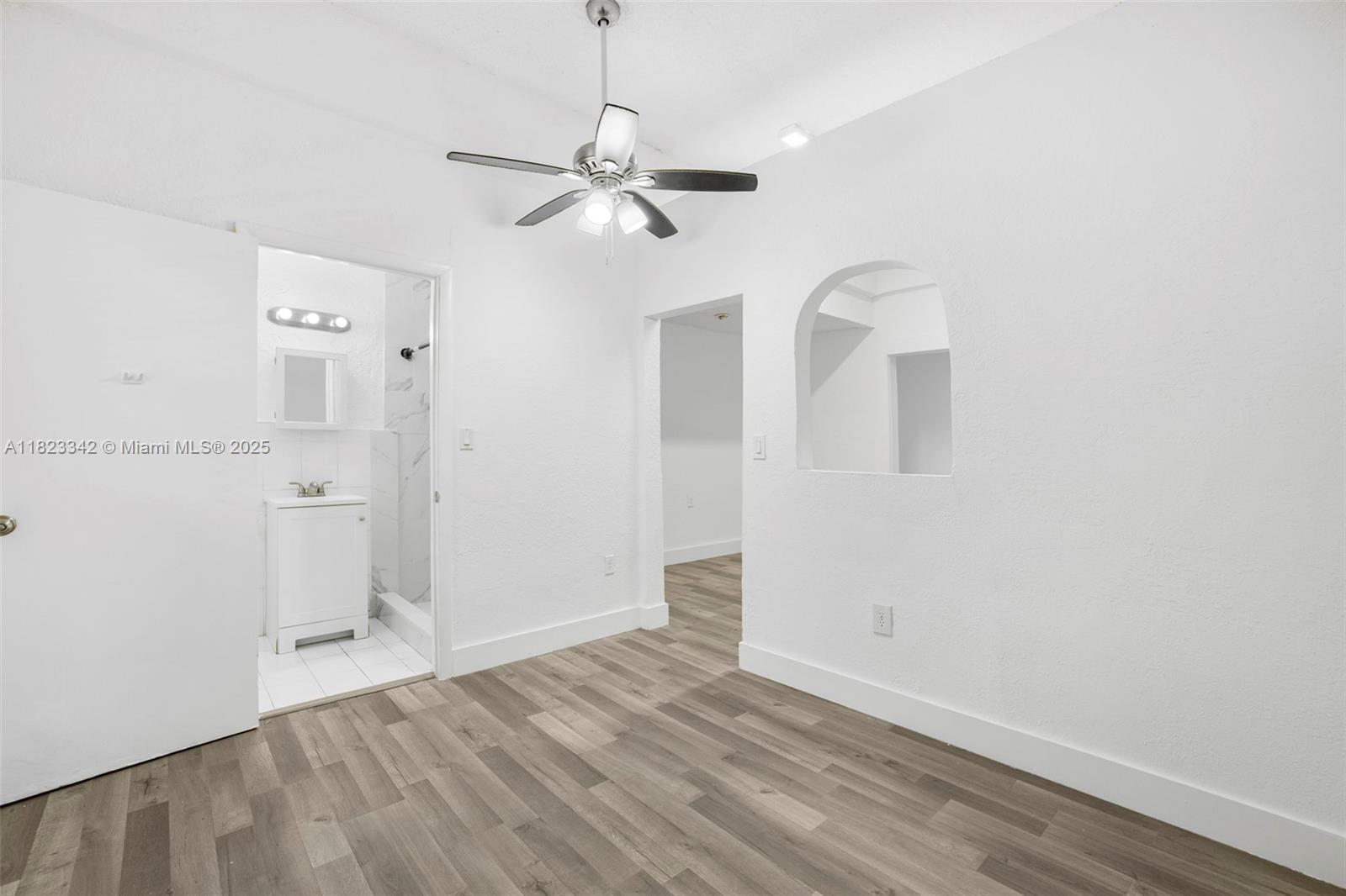 Property photo # 4
